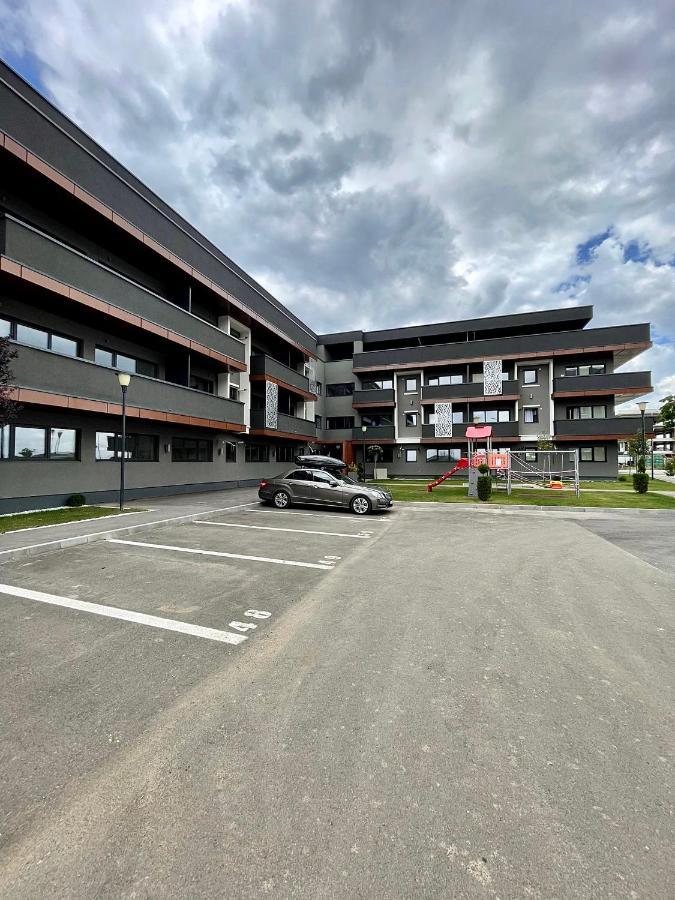 This Is Us Apartments Oradea Exterior photo